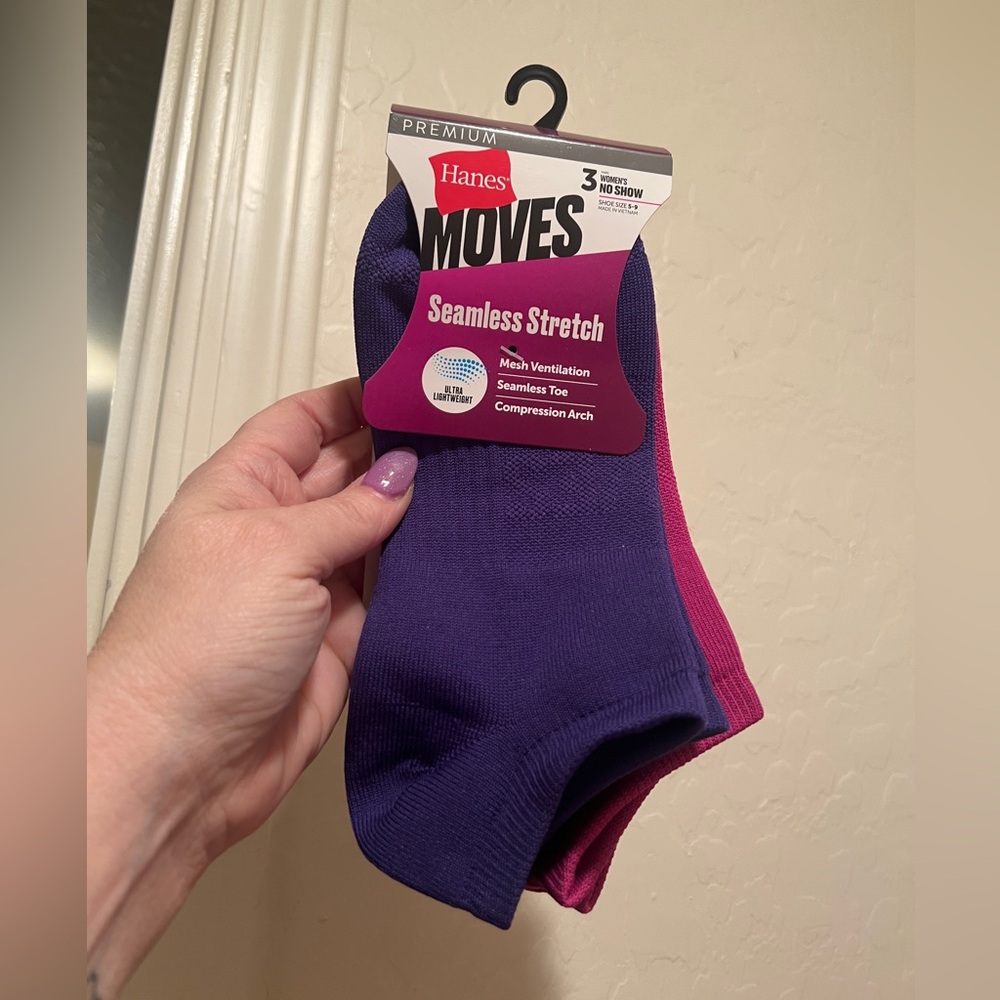 Hanes Moves Premium Seamless Stretch Socks Pairs No Show Pink Purple Black NWT
